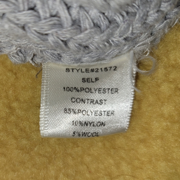 Skies Are Blue zip up sweater vest. - Picture 7 of 7